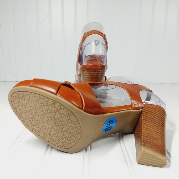 NEW Kenneth Cole Reaction “dazel me” brown heels V523 - Picture 9 of 11